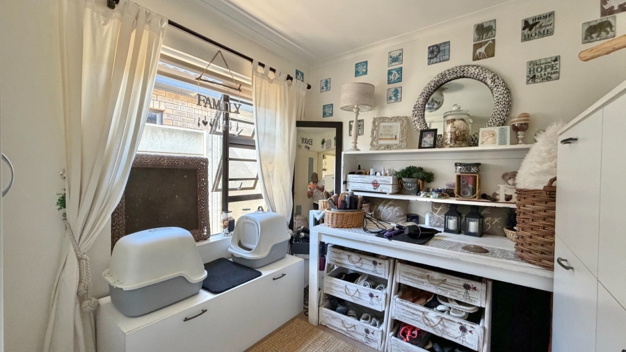 3 Bedroom Property for Sale in Fairview Golf Estate Western Cape